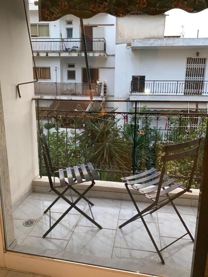 Apartamento Treasure cosy flat Atenas Exterior foto